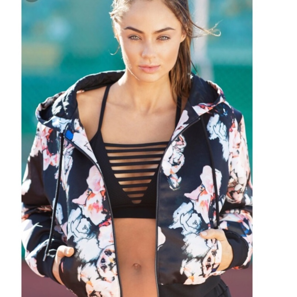 GORGEOUS NWOT Satin Floral Bomber Jacket Size S